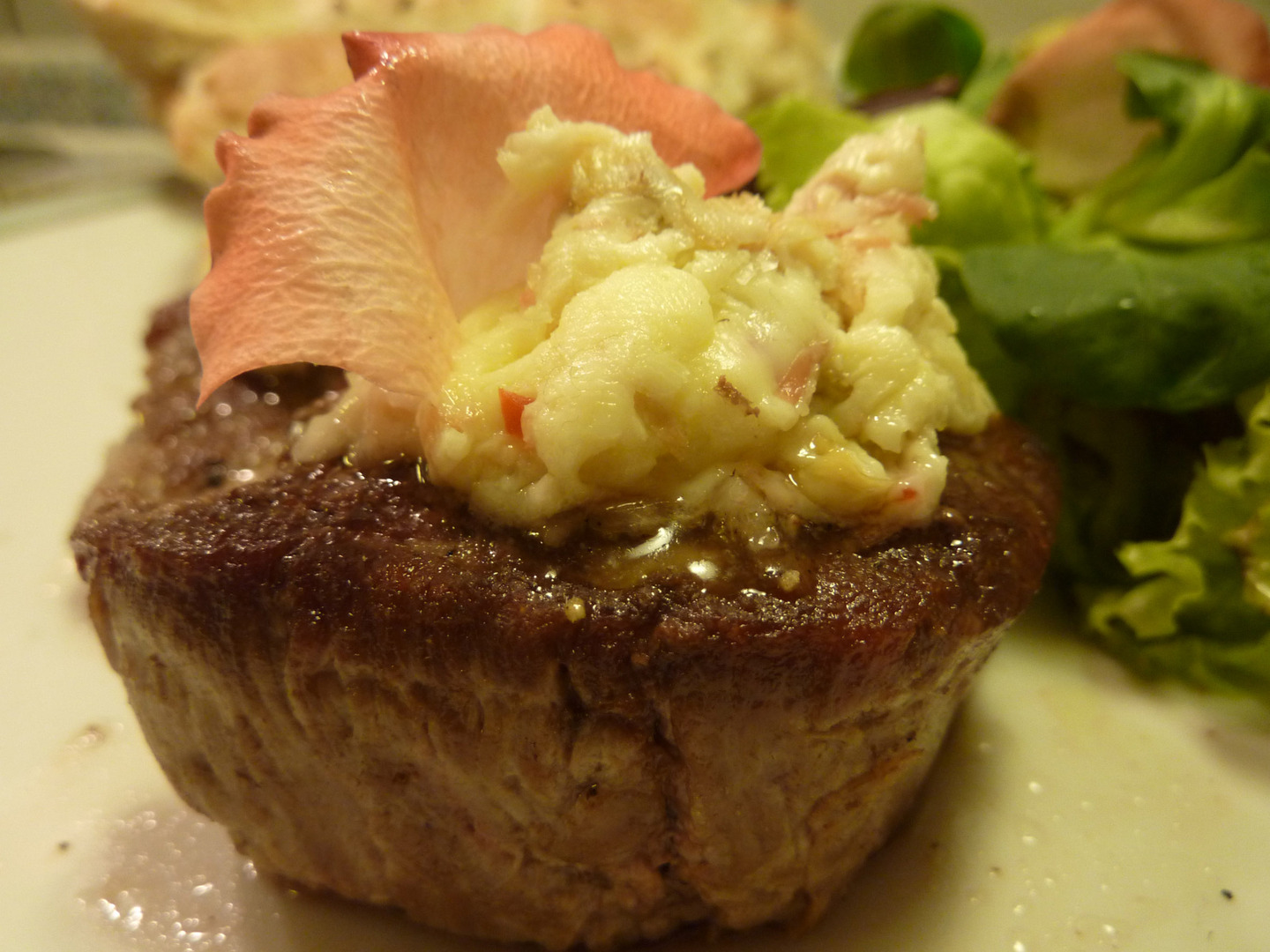 p1060586mc3a4rz.jpg Rosen-Knoblauch-Chili-Butter